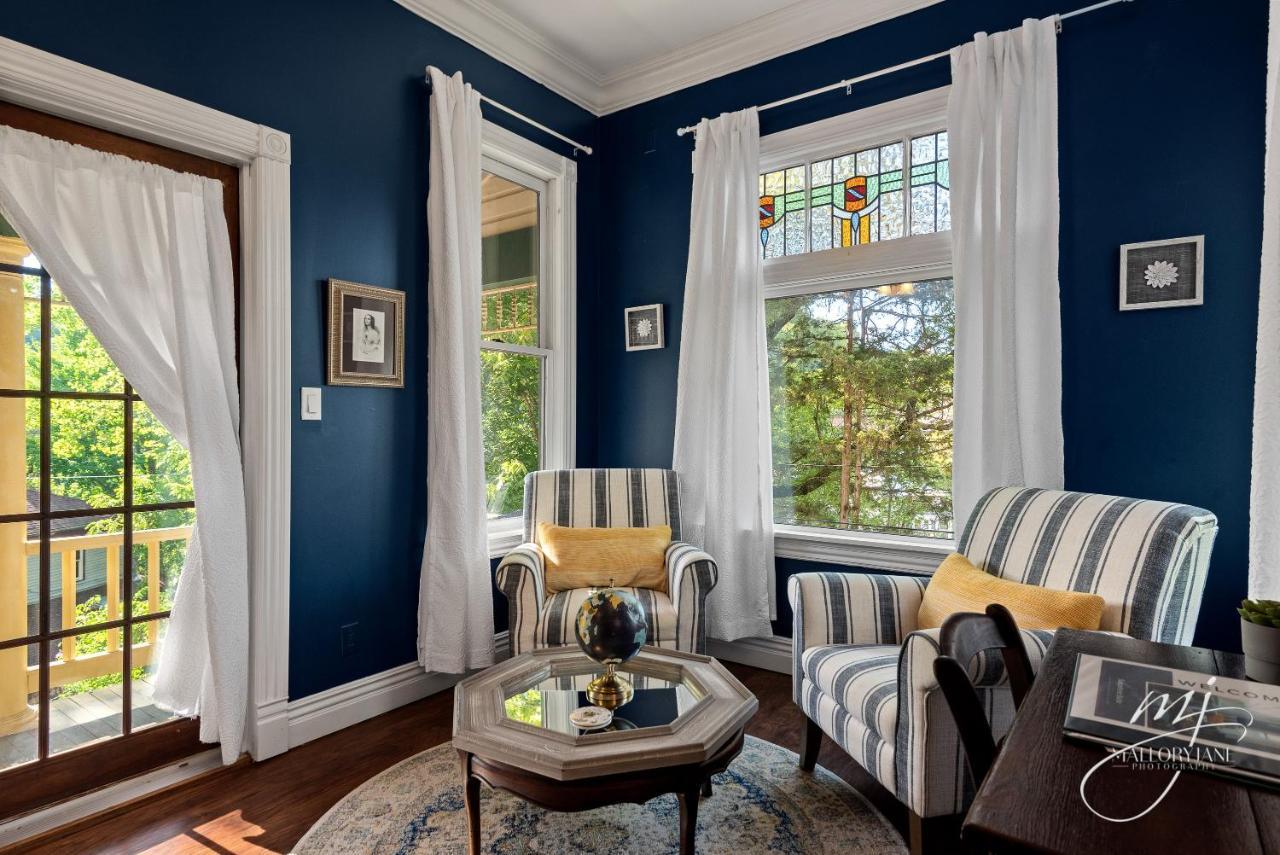 The 1883 Peabody House Bed and breakfast