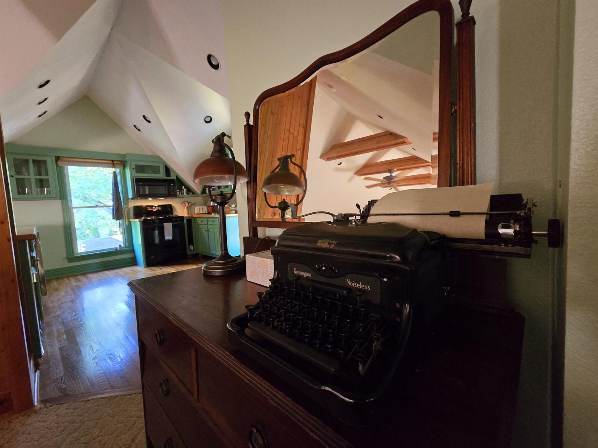 The 1883 Peabody House Bed and breakfast Eureka Springs